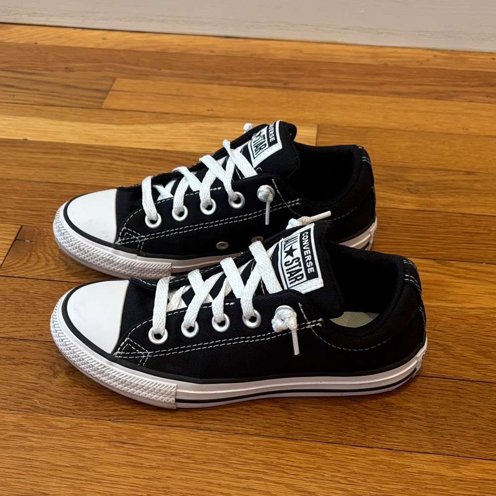 Converse Black & White Kids' Low Top Sneakers - Picture 12 of 16